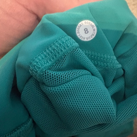 Lululemon Athletica Turquoise Run Thru Shorts - Picture 5 of 6